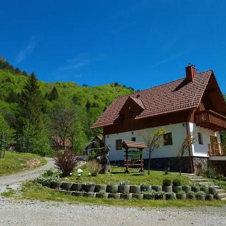 Holiday Mountain House Rupicapra Domek alpejski